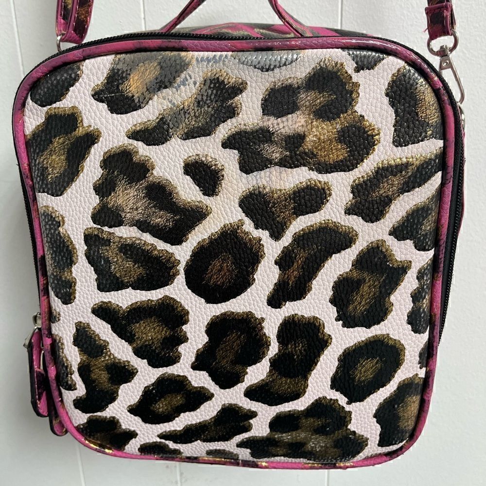 Bari Lynn Two Tone Leopard Print Lunch Tote Faded Look - Picture 2 of 5